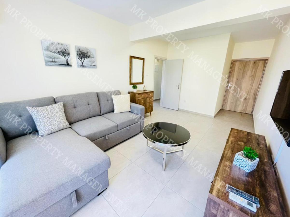 Milos City Center Apts No.34 Larnaca Bagian luar foto