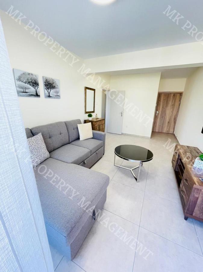 Milos City Center Apts No.34 Larnaca Bagian luar foto