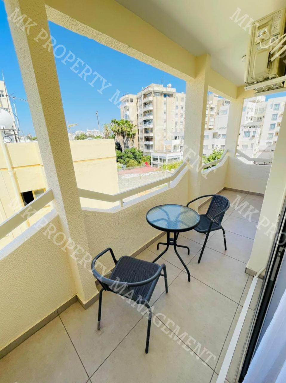 Milos City Center Apts No.34 Larnaca Bagian luar foto
